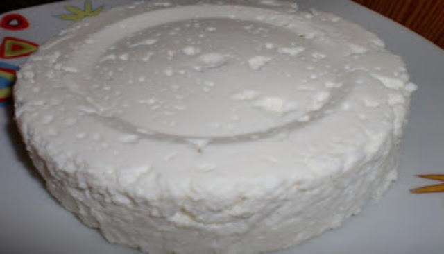 Si tienes 1 litro de leche, 1 yogur y medio limón podrás preparar el MEJOR Queso Fresco casero!