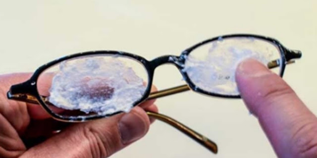 SI TUS LENTES ESTÁN MARCADOS O RAYADOS, FROTA ESTO Y DÉJALO COMO NUEVOS